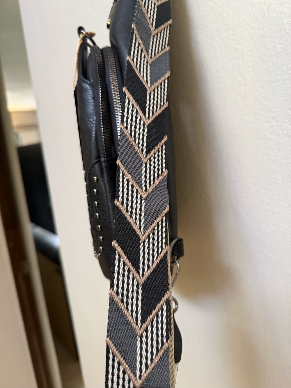 Sam & Hadley Black Studded Sling Crossbody Bag Woven Strap NWT - Picture 3 of 4